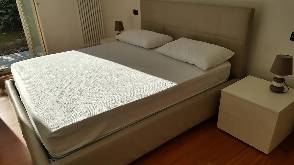 The Great Beauty Apartment بورديغيرا