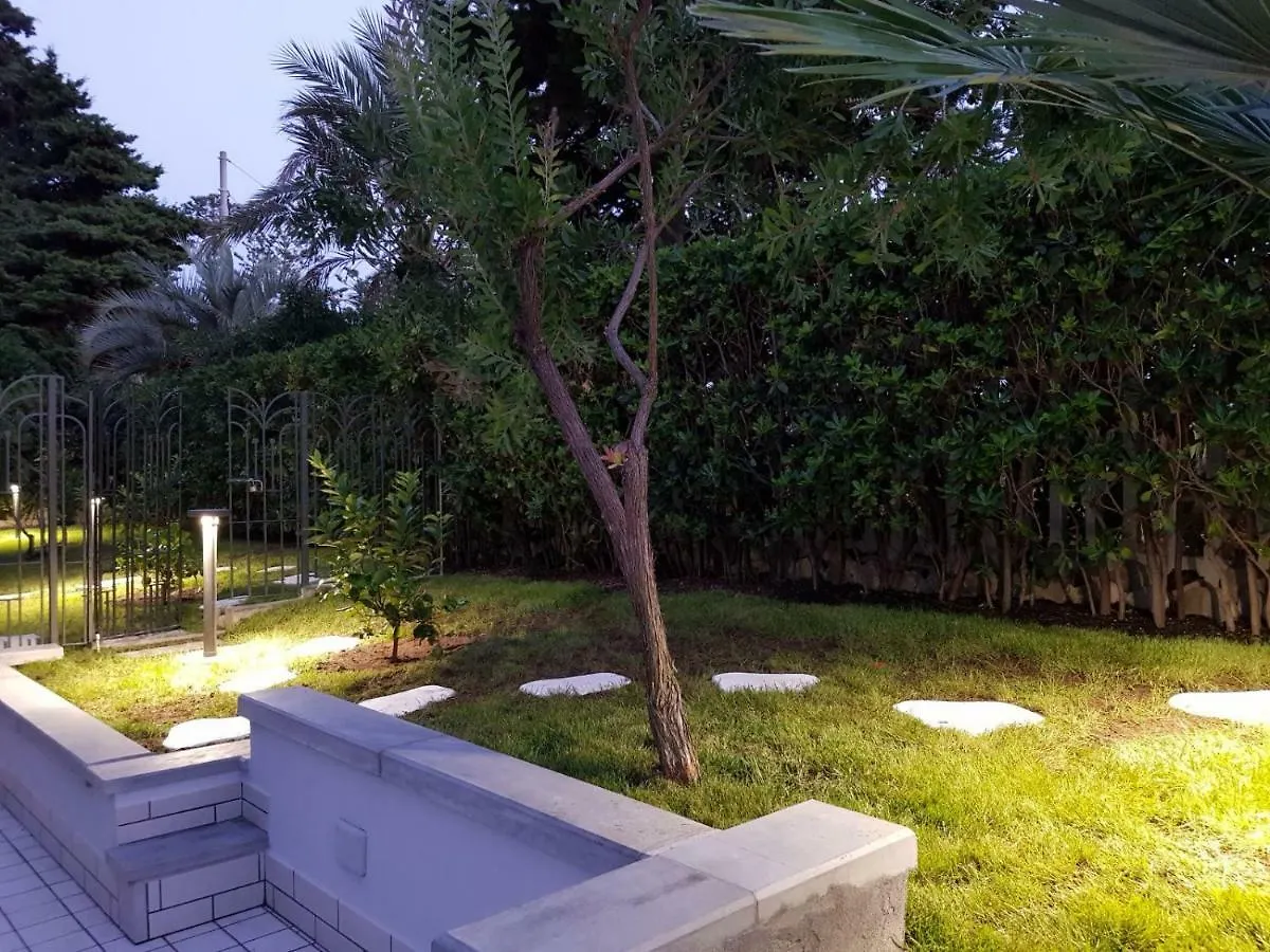 The Great Beauty Apartment بورديغيرا