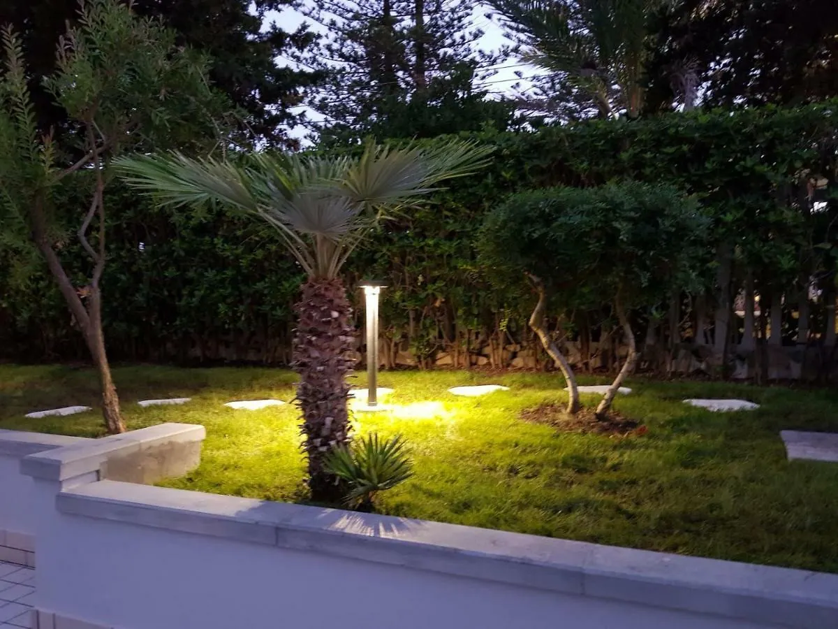The Great Beauty Apartment بورديغيرا