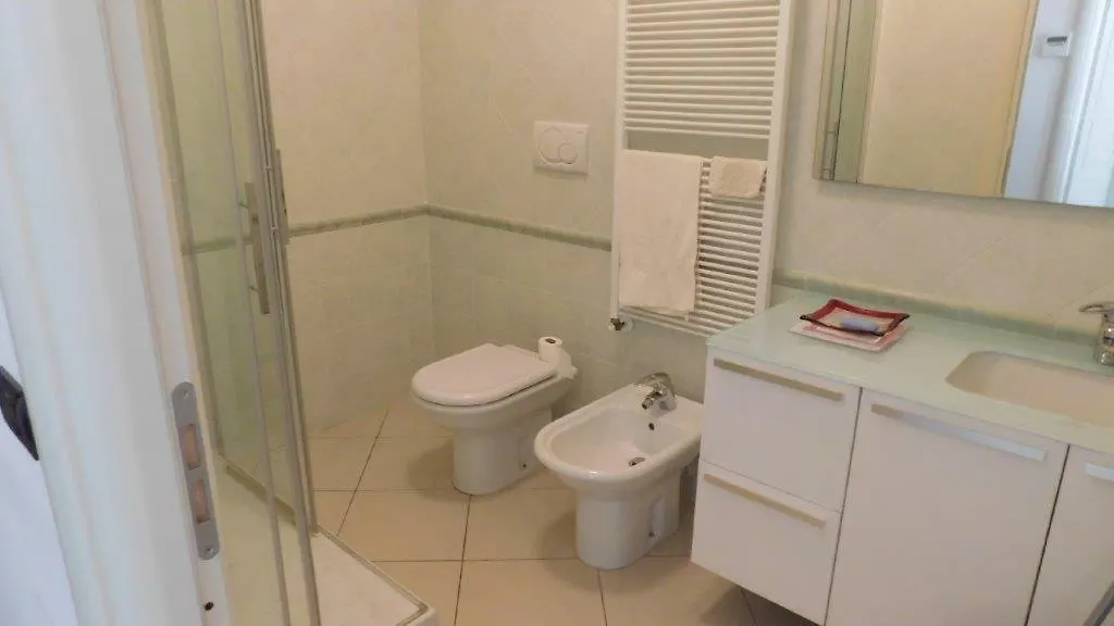 The Great Beauty Apartment بورديغيرا